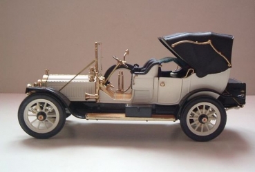 Franklin Mint Packard Victoria 1912 DieCast Model (6602)